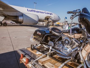 LHCargo B777 Motorcycles Patrick Kuschfeld